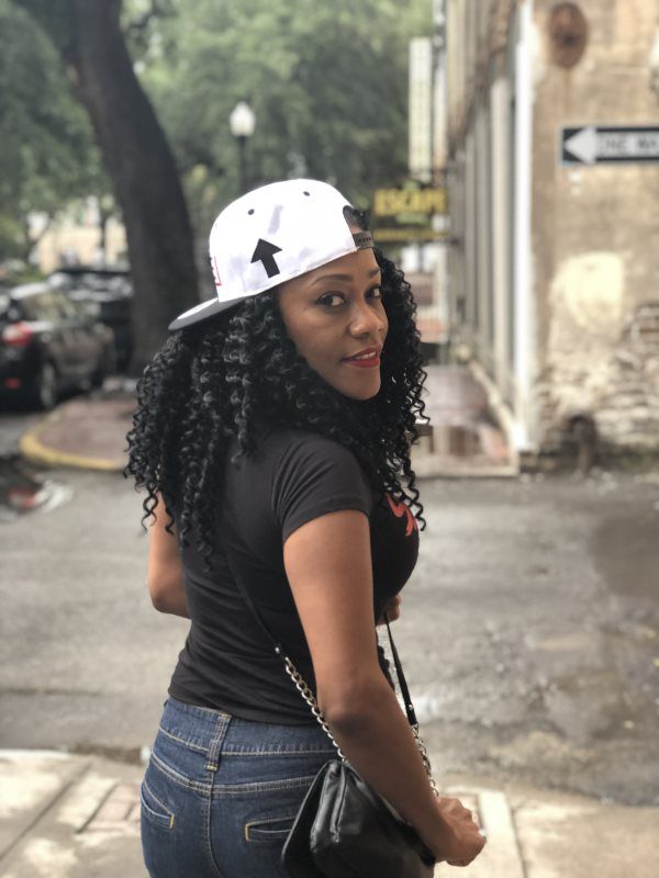 girl wearing black shirt