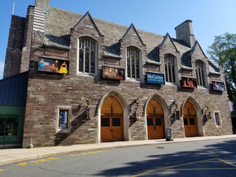 Professional vinyl banner printing near me. Advertise your business, event, or promotion with durable, custom vinyl banners near me. Vinyl banners are versatile and highly visible, perfect for both indoor and outdoor use. Whether you need a banner fo