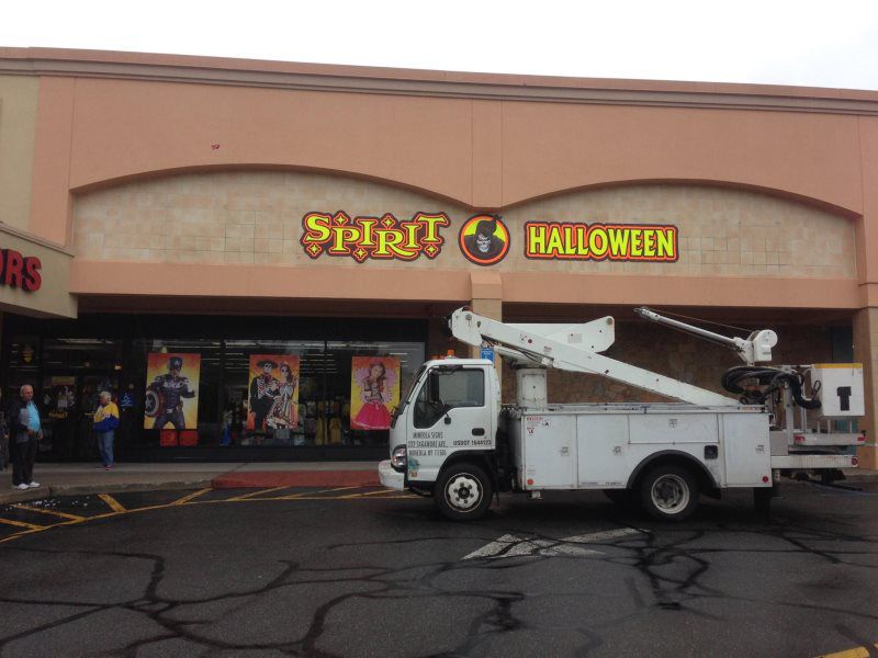 Mineola Other Signage