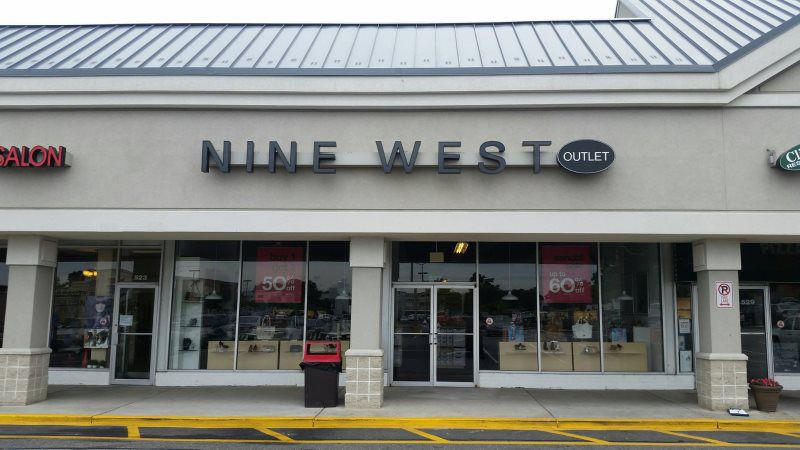 Nine West Channel Letters
Bold channel letters prominently displayed on the front of a shopping mall, designed to attract shoppers and enhance the mall's visibility. Ideal for finding 'shopping mall channel letters near me,' 'commercial signage near 