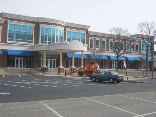 Mineola Awnings Signs
Custom school awning by Mineola Signs and Awnings, Mineola, New York
A custom-designed school awning installed by Mineola Signs and Awnings in Mineola, New York. This awning enhances the school’s entrance, offering both style an