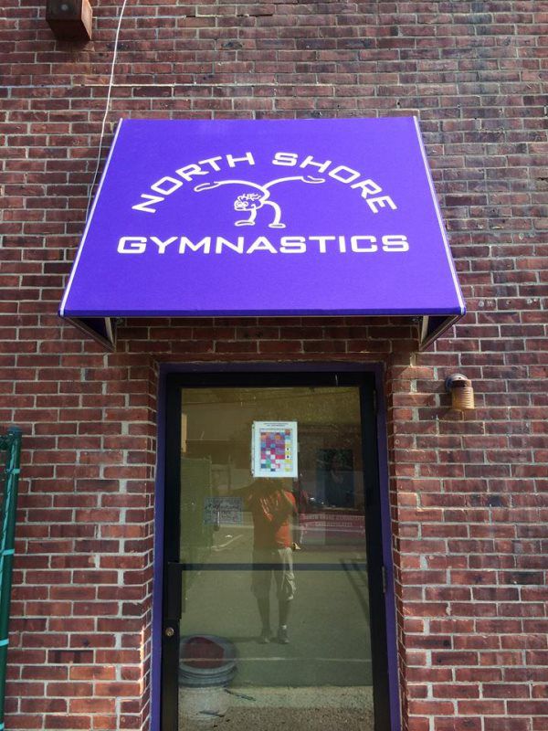 Mineola Awnings Signs
Entrance awning installation by Mineola Signs and Awnings in Mineola