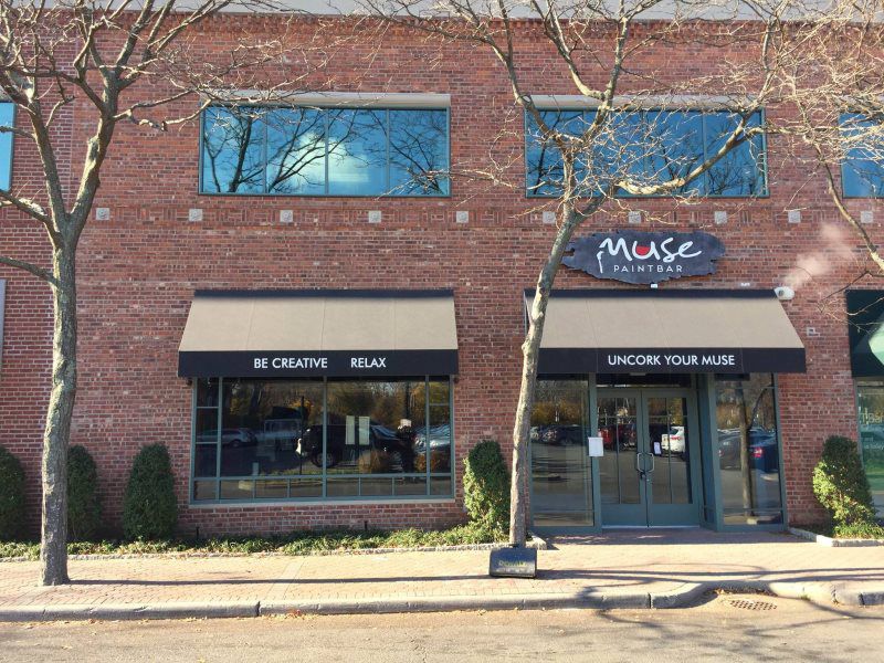 Mineola Awnings Signs
Business awning installation by Mineola Signs and Awnings in Mineola, New York
A premium business awning by Mineola Signs and Awnings, expertly installed in Mineola, New York. This awning enhances your storefront’s appearance, p