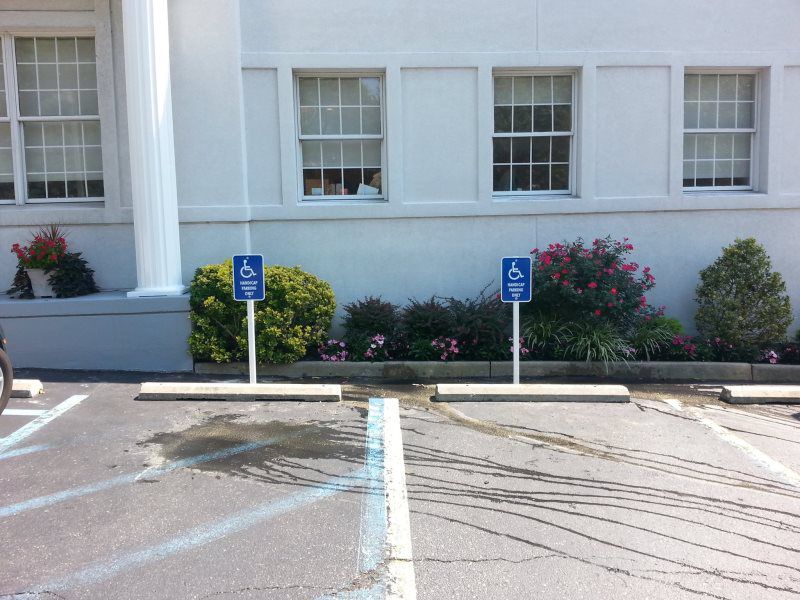 This image showcases a selection of road signs and symbols used in road construction and detour areas. Our traffic control signs, including roadwork signs and detour signs, help manage traffic flow during temporary road closures or diversions. These 