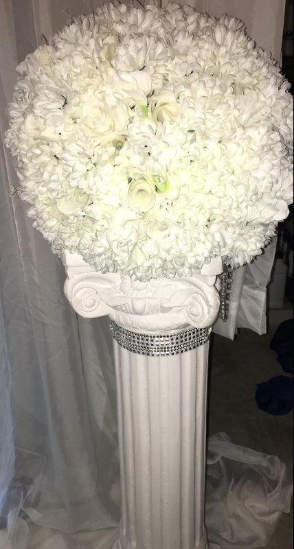 event supplies rental flower base