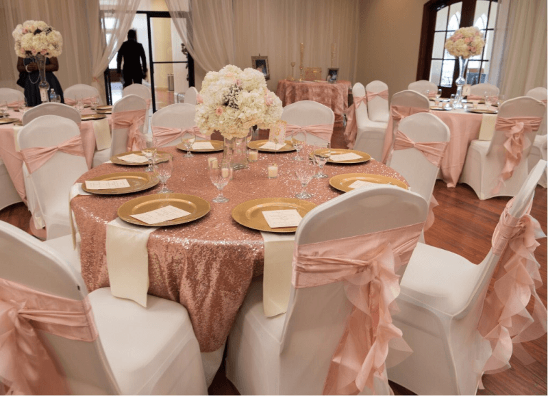 wedding bouquet of flowers table