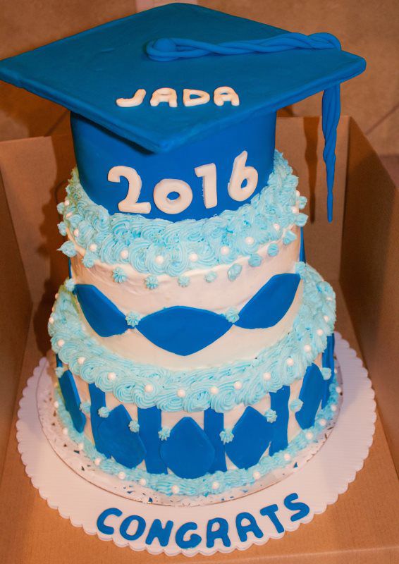graduation cake design flavors